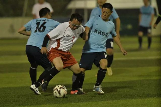 媒体人：CBA球队夏联时接触卡梅隆·托马斯 后者想优先等NBA机会